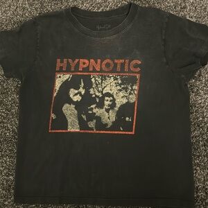 BRANDY MELVILLE BABY TEE